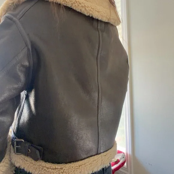 Zara Brown Leather Aviator Jacket with Cream Shearling Trim - Picture 2 of 4